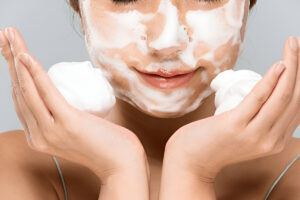 Bubble Skin Care: The Complete Guide to Healthy and Glowing Skin Bubble Skin Care: The Complete Guide to Healthy and Glowing Skin